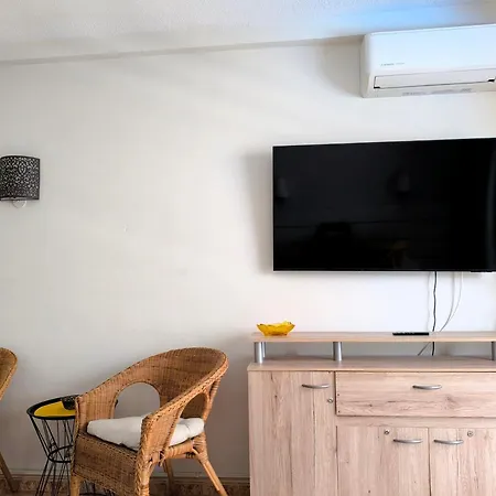 Atlantico - Pool, Ac, Parking, Close To The And Center Apartment *