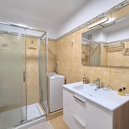 Atlantico - Pool, Ac, Parking, Close To The And Center * Puerto de la Cruz (Tenerife)